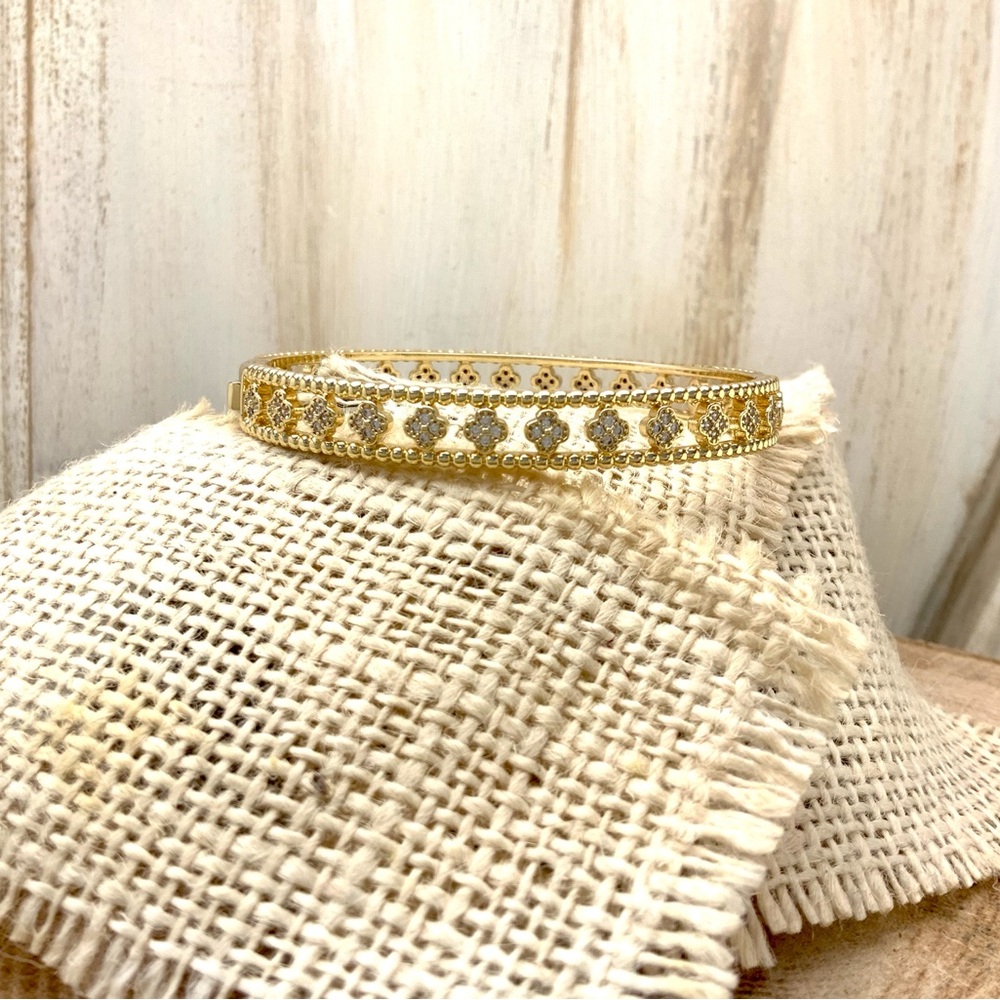 Elegant Gold and Silver Women's Bracelet